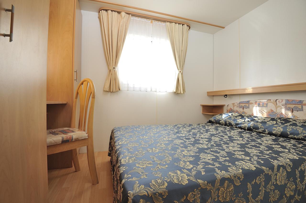 Camping Telis Hotell Àrbatax Exteriör bild