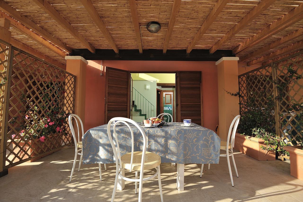 Camping Telis Hotell Àrbatax Exteriör bild